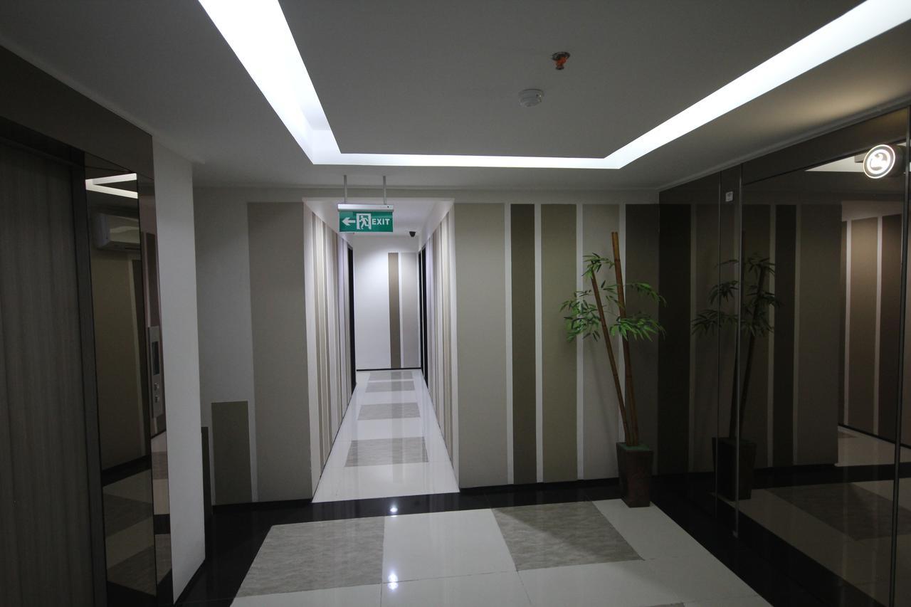 Harvia Suites Kebon Jeruk Jakarta Exterior foto
