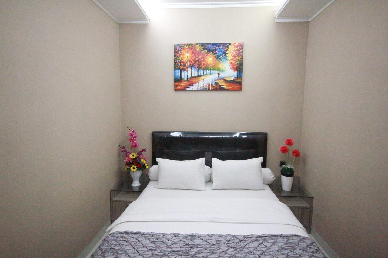 Harvia Suites Kebon Jeruk Jakarta Exterior foto