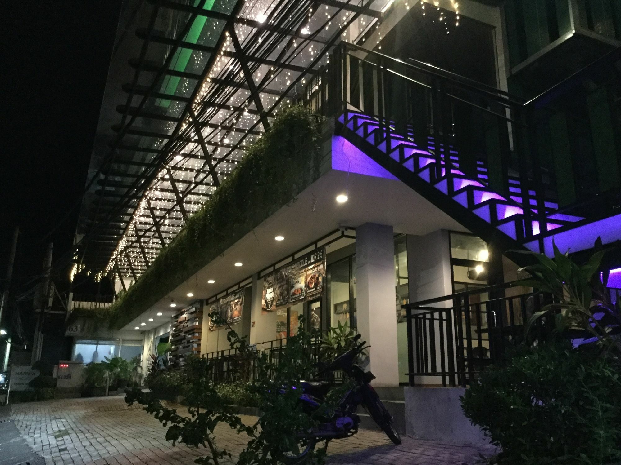 Harvia Suites Kebon Jeruk Jakarta Exterior foto